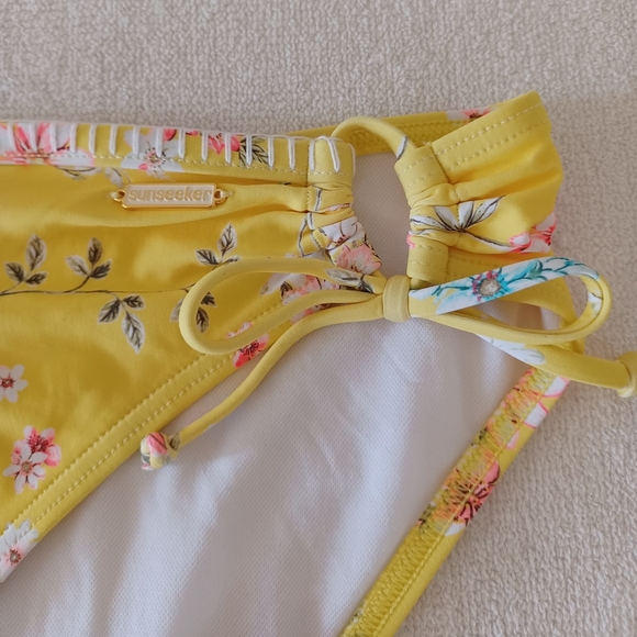 VENUS Sunseeker Yellow Floral Bikini Bottom, size 14 - Picture 4 of 13